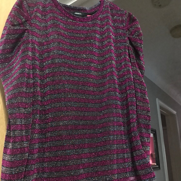 Balloon Sleeve Glitter Top - Picture 6 of 8